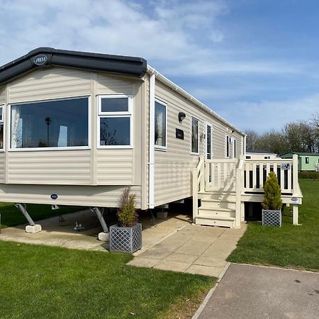 Tattershall Lakes Kingfisher Caravan 8 Berth With Hot Tub & Wifi Εξωτερικό φωτογραφία